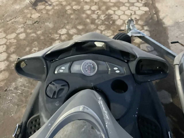 Yamaha waverunner waterscooter op aanhanger (2x) - afbeelding 16 van  22