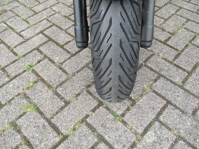 Yamaha x max - motorscooter - abs - motorfiets - afbeelding 8 van  12
