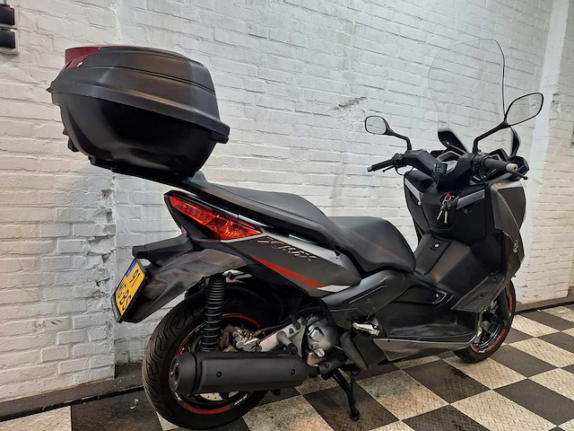 Yamaha x-max abs sg26 motorscooter - afbeelding 5 van  7