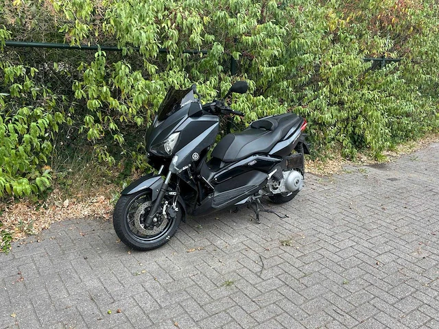 Yamaha xmax 400 motorfiets - afbeelding 6 van  7