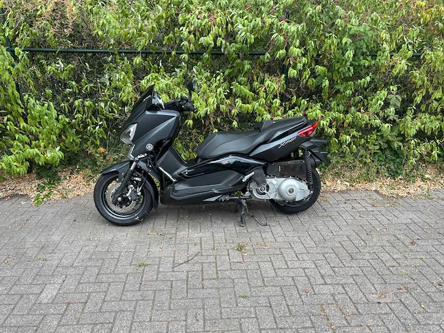 Yamaha xmax 400 motorfiets - afbeelding 7 van  7