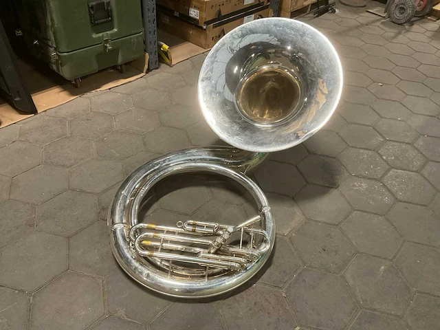 Yamaha ysh411 sousaphone - afbeelding 2 van  8