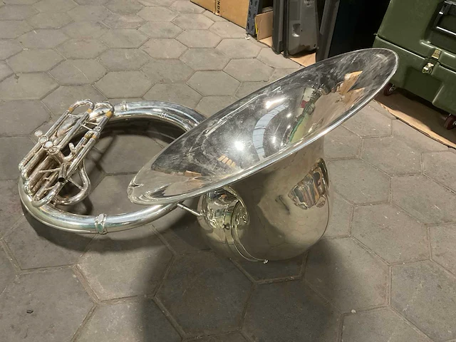 Yamaha ysh411 sousaphone - afbeelding 3 van  8