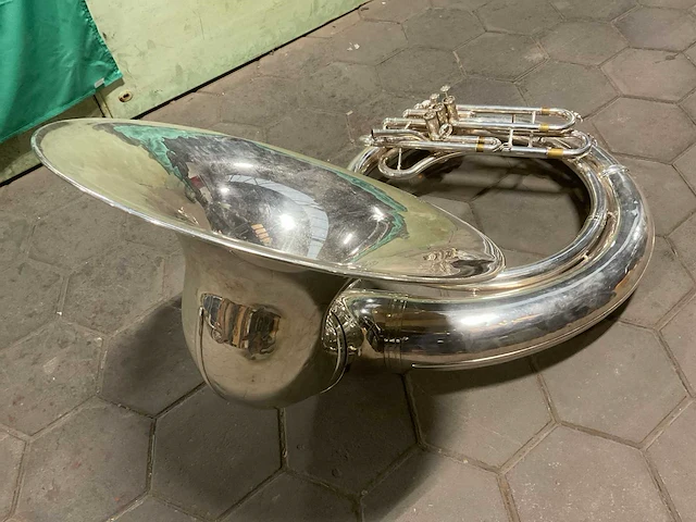 Yamaha ysh411 sousaphone - afbeelding 4 van  8