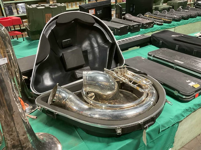 Yamaha ysh411 sousaphone - afbeelding 6 van  8