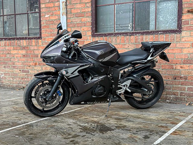 Yamaha yzf-r6 600cc 2004, ml-dr-26 - afbeelding 11 van  15