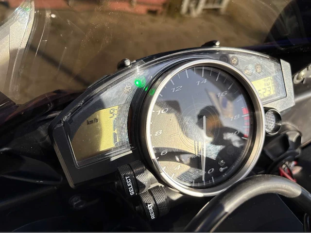 Yamaha yzf r6 motorfiets - afbeelding 3 van  29