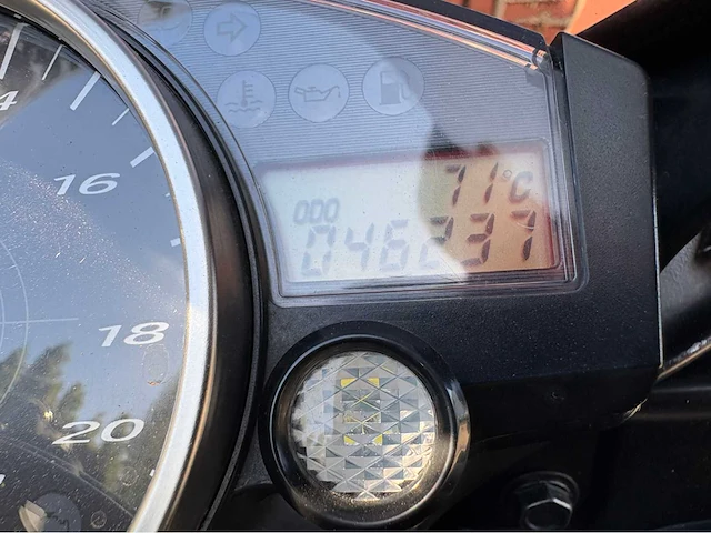 Yamaha yzf r6 motorfiets - afbeelding 8 van  29