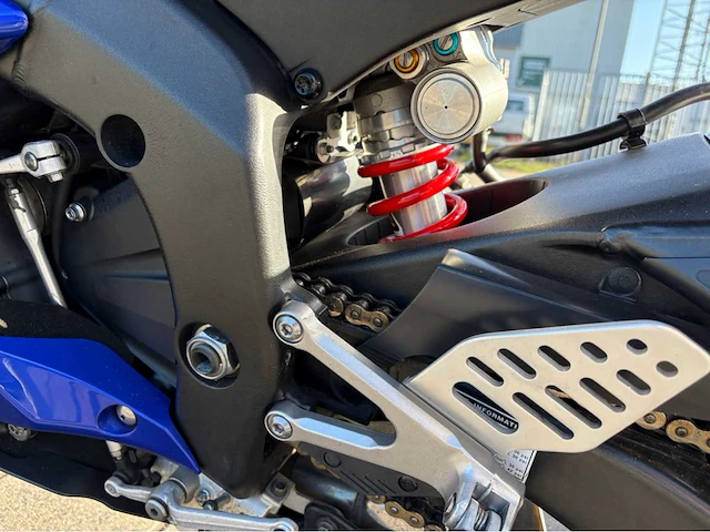 Yamaha yzf r6 motorfiets - afbeelding 22 van  29