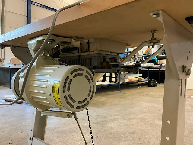Yamata fy747a lokmachine - afbeelding 4 van  18