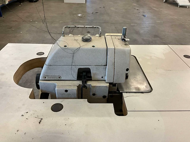 Yamata fy747a lokmachine - afbeelding 6 van  18