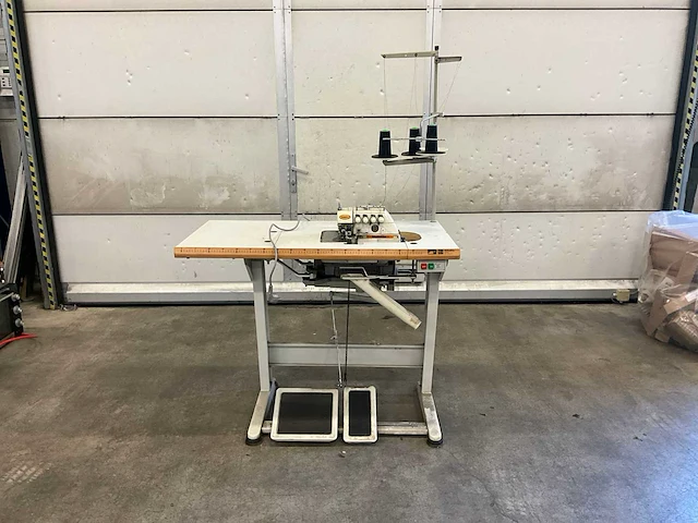 Yamata fy747a lokmachine - afbeelding 11 van  18