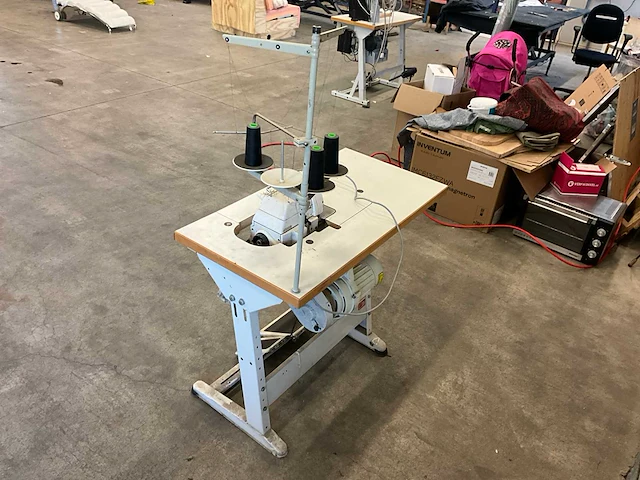 Yamata fy747a lokmachine - afbeelding 16 van  18