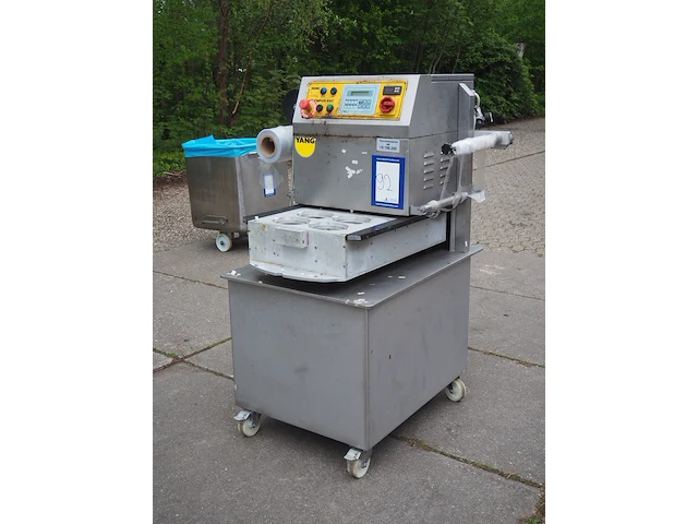 Yang srl - afbeelding 1 van  8