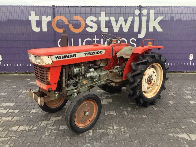 Yanmar - ym2000 - mini tractor - afbeelding 1 van  14