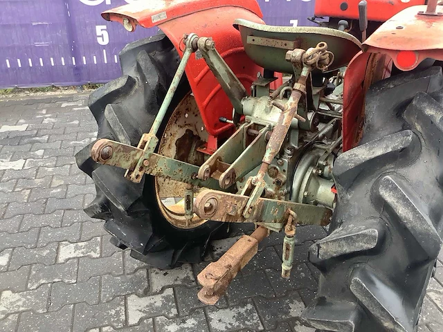 Yanmar - ym2000 - mini tractor - afbeelding 11 van  14
