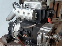 Yanmar 2tr16 met keerkoppeling. voor loop of sloop (onderdelen) volkswagen mercruiser