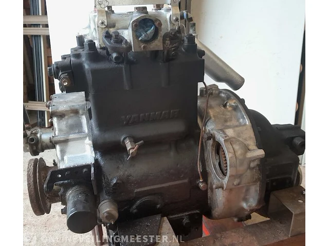 Yanmar 2tr16 met keerkoppeling. voor loop of sloop (onderdelen) volkswagen mercruiser - afbeelding 2 van  10