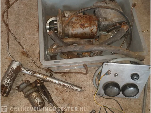 Yanmar 2tr16 met keerkoppeling. voor loop of sloop (onderdelen) volkswagen mercruiser - afbeelding 9 van  10