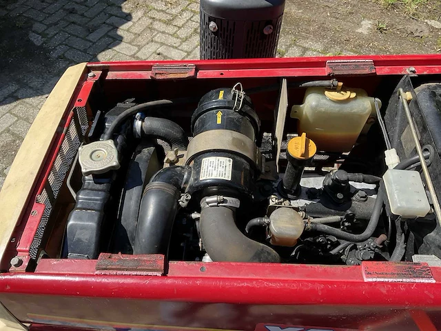 Yanmar f15d minitractor met freesmachine - afbeelding 6 van  22