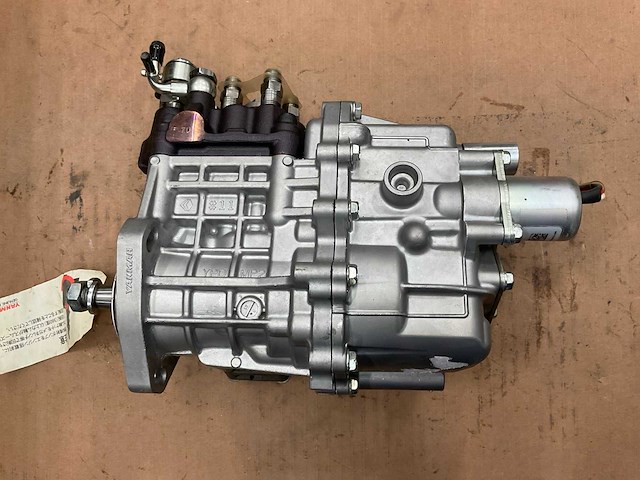 Yanmar fuel injection pomp - afbeelding 5 van  7