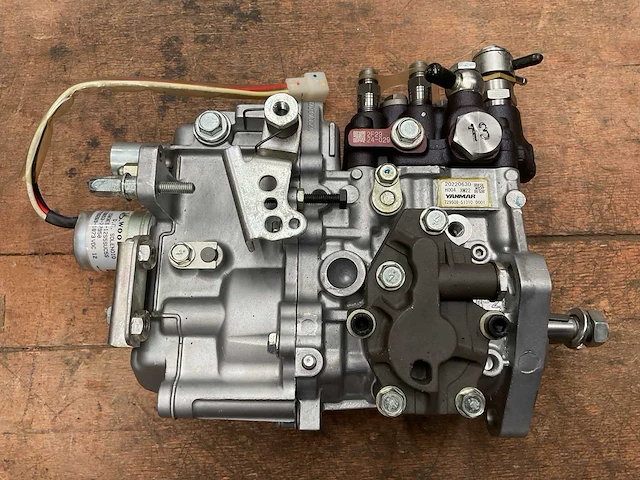 Yanmar fuel injection pump - afbeelding 2 van  5