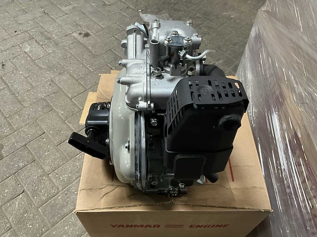 Yanmar l48n trilplaat dieselmotor - afbeelding 9 van  10