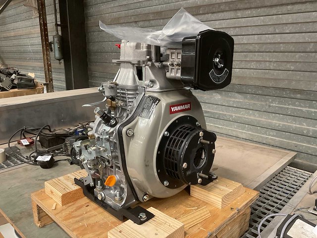 Yanmar l70n6cz0l2haml dieselmotor - afbeelding 2 van  4