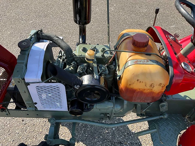 Yanmar ym1300d 4wd minitractor txv-67-n - afbeelding 8 van  19