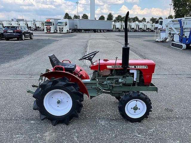 Yanmar ym1300d 4wd minitractor txv-67-n - afbeelding 16 van  19