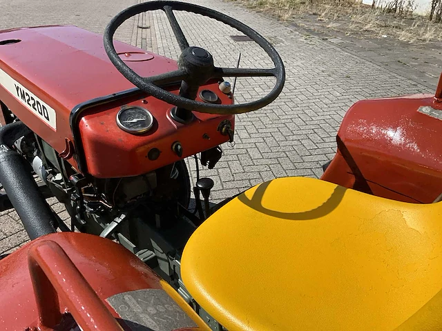Yanmar ym2200 minitractor - afbeelding 2 van  19