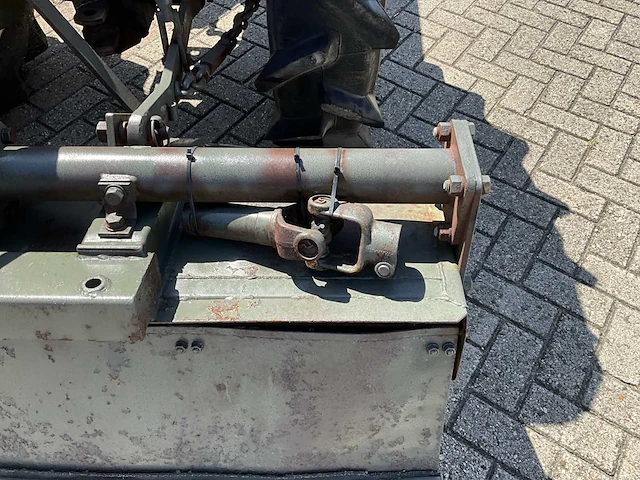 Yanmar ym2200 minitractor - afbeelding 6 van  19