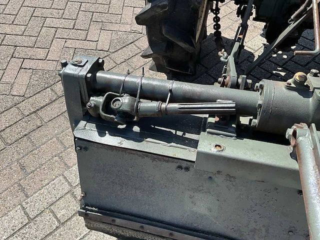 Yanmar ym2200 minitractor - afbeelding 9 van  19