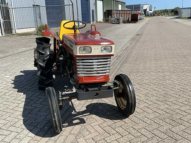 Yanmar ym2200 minitractor - afbeelding 13 van  19