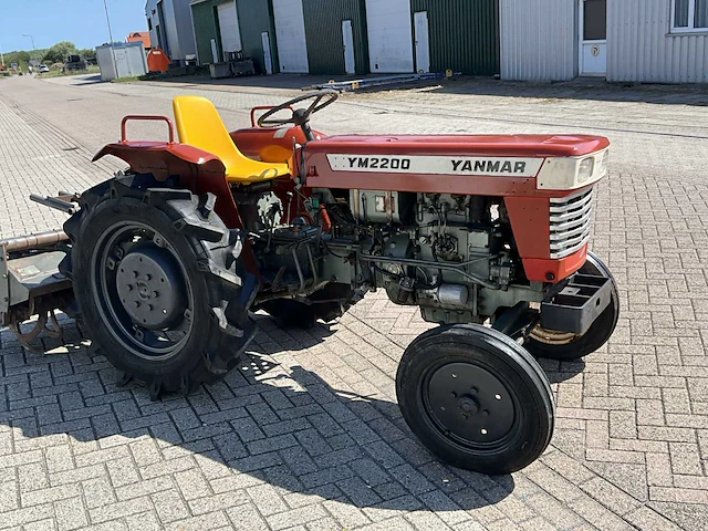 Yanmar ym2200 minitractor - afbeelding 14 van  19