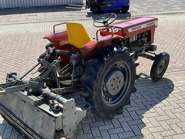 Yanmar ym2200 minitractor - afbeelding 15 van  19