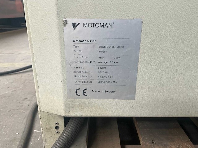 Yaskawa motoman - yr-es165n-b00 - robotic loader - 2005 - afbeelding 5 van  13