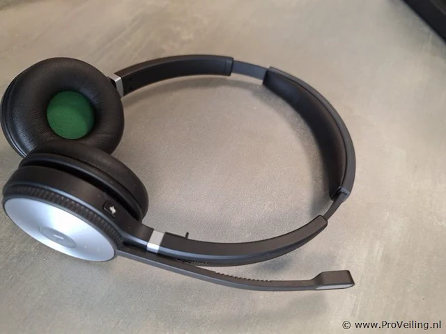 Yealink telefoon met headset - afbeelding 5 van  7