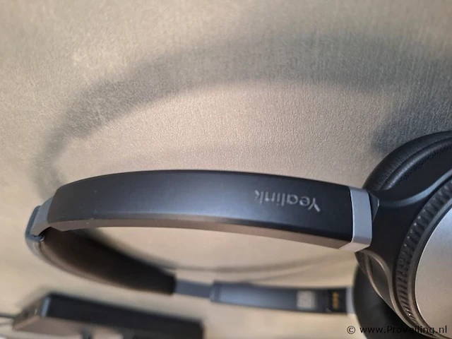 Yealink telefoon met headset - afbeelding 7 van  7