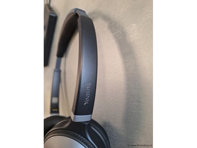 Yealink telefoon met headset - afbeelding 7 van  7