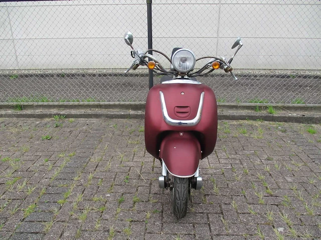 Yiying 25 - snorscooter - sixties / retro - scooter - afbeelding 4 van  10