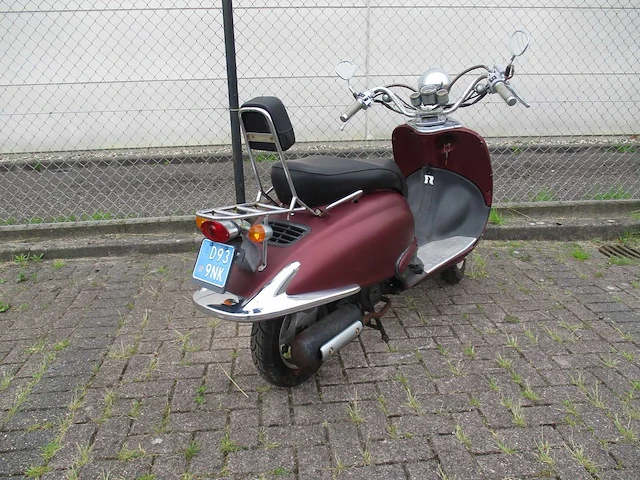 Yiying 25 - snorscooter - sixties / retro - scooter - afbeelding 7 van  10