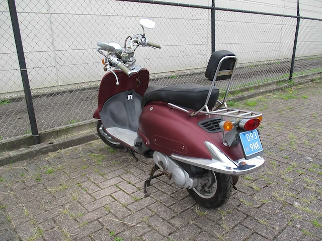 Yiying 25 - snorscooter - sixties / retro - scooter - afbeelding 10 van  10