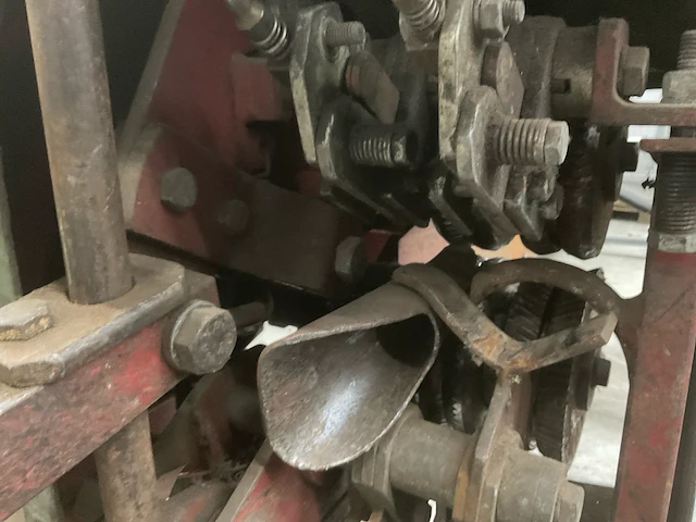 Yngves mekaniska k 74-1 kabelstripmachine - afbeelding 9 van  13