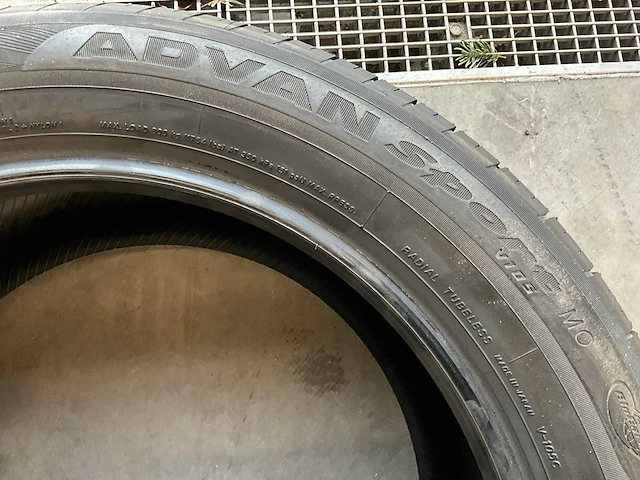 Yokohama "advan sport" 245/50 r18 - afbeelding 4 van  7