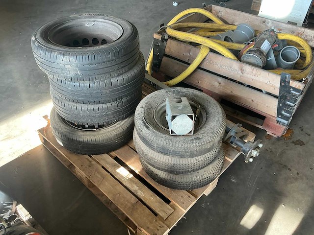 Yokohama, vredestein banden met velg en as (7x) - afbeelding 1 van  6