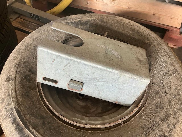 Yokohama, vredestein banden met velg en as (7x) - afbeelding 6 van  6