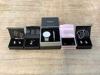 Yolora sieraden (50x) - afbeelding 1 van  4