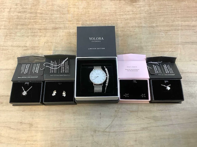 Yolora sieraden (50x) - afbeelding 1 van  4