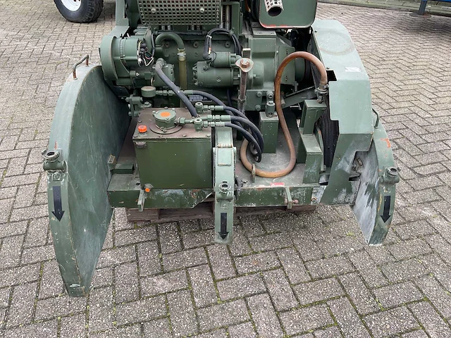Zaag betonzaagmachine - afbeelding 3 van  10